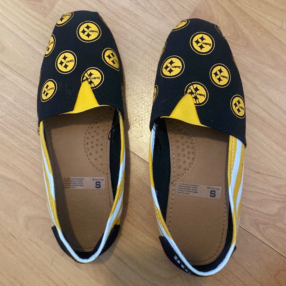 Women’s Pittsburgh Steelers Shoes